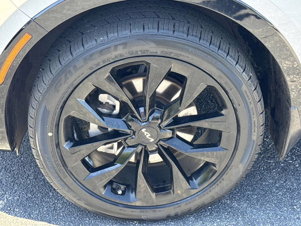 2022 Wolf Gray Kia Sorento SX FWD SUV