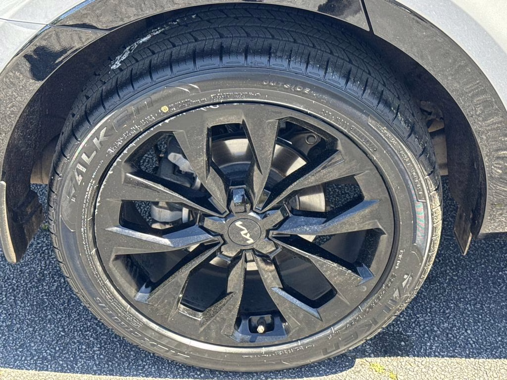 2022 Wolf Gray Kia Sorento SX FWD SUV