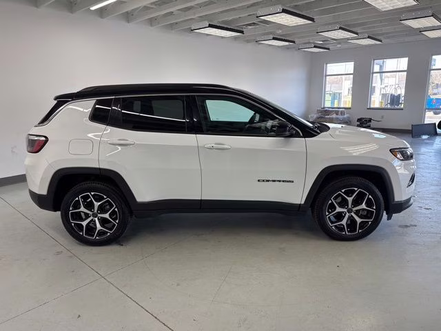 2025 Bright White Clearcoat Jeep Compass Limited 4X4 SUV
