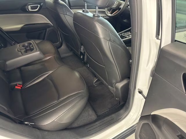 2025 Bright White Clearcoat Jeep Compass Limited 4X4 SUV