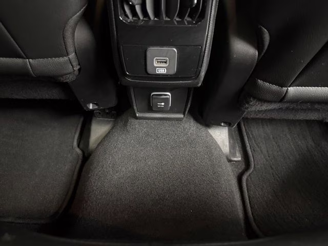 2025 Bright White Clearcoat Jeep Compass Limited 4X4 SUV