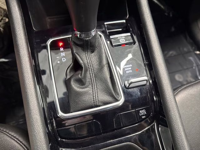 2025 Bright White Clearcoat Jeep Compass Limited 4X4 SUV