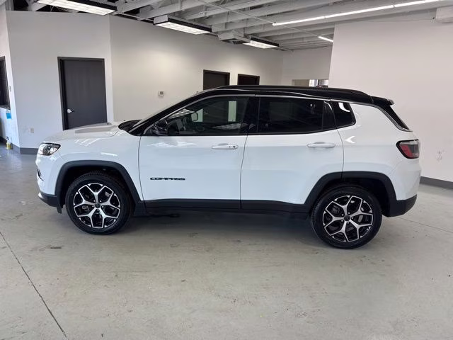 2025 Bright White Clearcoat Jeep Compass Limited 4X4 SUV