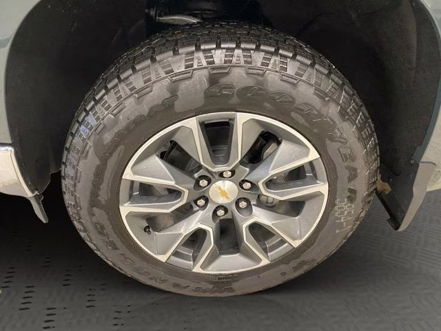 2026 Cypress Gray Chevrolet Silverado 1500 LT 4X4 Truck