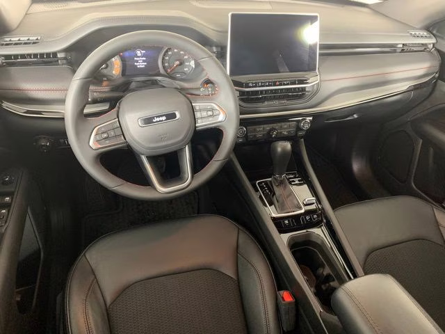 2025 Bright White Clearcoat Jeep Compass Trailhawk 4X4 SUV