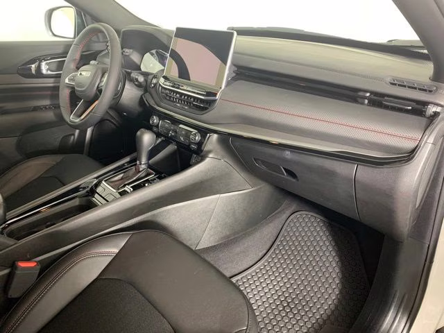 2025 Bright White Clearcoat Jeep Compass Trailhawk 4X4 SUV