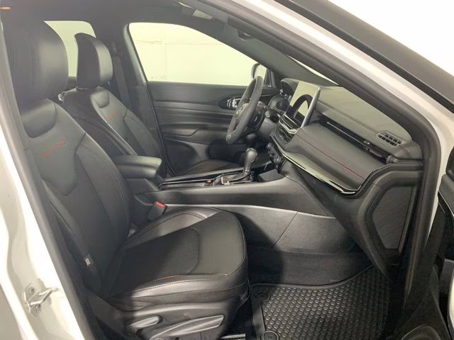 2025 Bright White Clearcoat Jeep Compass Trailhawk 4X4 SUV