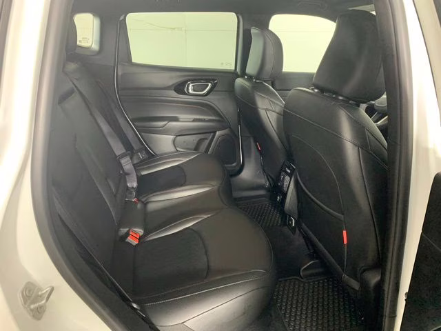 2025 Bright White Clearcoat Jeep Compass Trailhawk 4X4 SUV