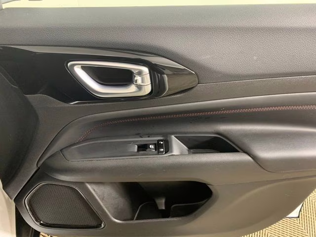 2025 Bright White Clearcoat Jeep Compass Trailhawk 4X4 SUV