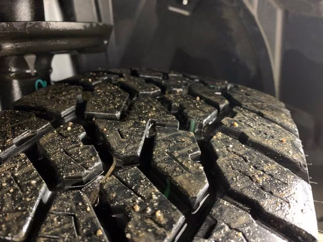 2025 Bright White Clearcoat Jeep Compass Trailhawk 4X4 SUV