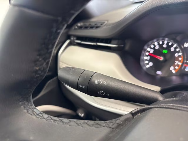 2025 Bright White Clearcoat Jeep Compass Limited 4X4 SUV