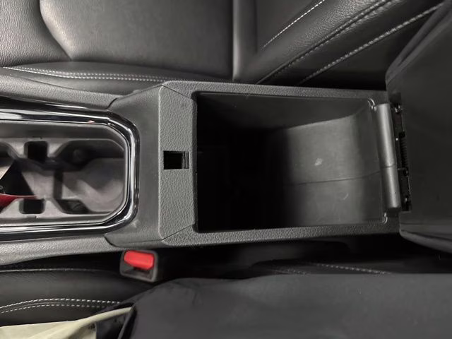 2025 Bright White Clearcoat Jeep Compass Limited 4X4 SUV