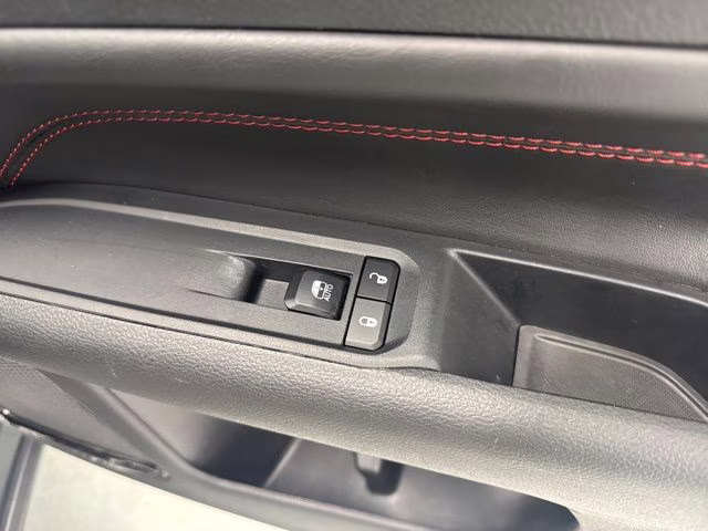 2025 Silver Zynith Metallic Clearcoat Jeep Compass Trailhawk 4X4 SUV