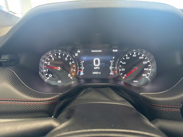 2025 Silver Zynith Metallic Clearcoat Jeep Compass Trailhawk 4X4 SUV