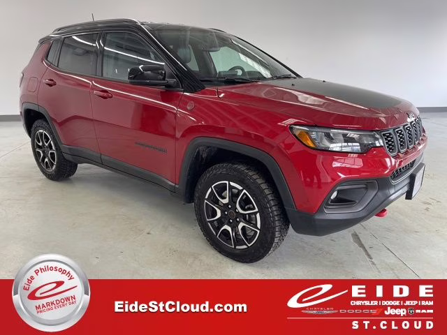 2025 Red Hot Pearlcoat Jeep Compass Trailhawk 4X4 SUV