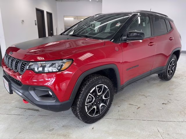 2025 Red Hot Pearlcoat Jeep Compass Trailhawk 4X4 SUV