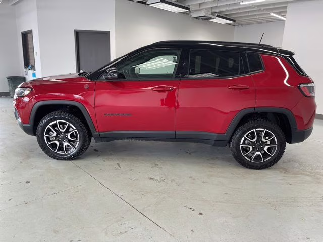 2025 Red Hot Pearlcoat Jeep Compass Trailhawk 4X4 SUV