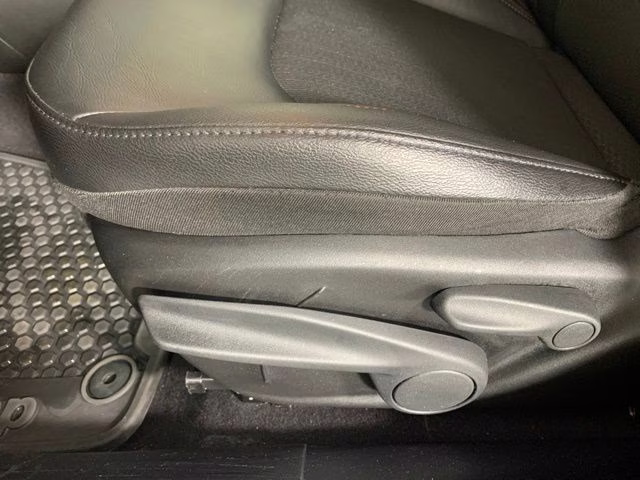 2025 Bright White Clearcoat Jeep Compass Trailhawk 4X4 SUV