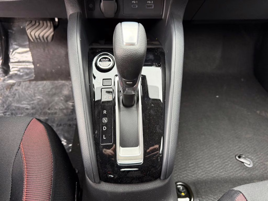 2025 Gun Metallic Nissan Versa 1.6 SR FWD Sedan