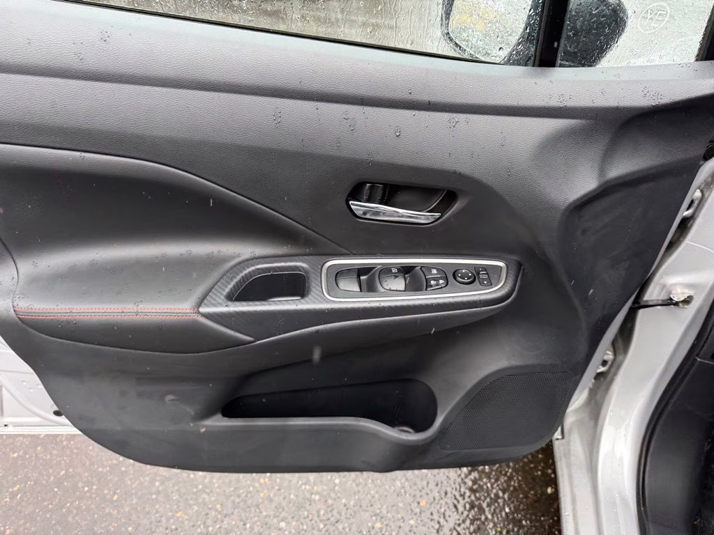 2025 Brilliant Silver Metallic Nissan Versa 1.6 SR FWD Sedan