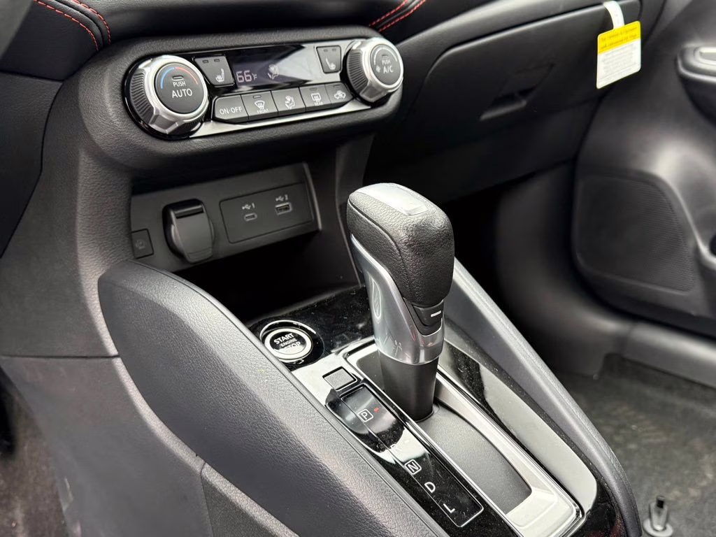 2025 Brilliant Silver Metallic Nissan Versa 1.6 SR FWD Sedan