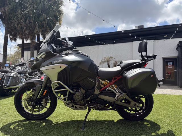 2021 Ducati MULTISTRADA V4