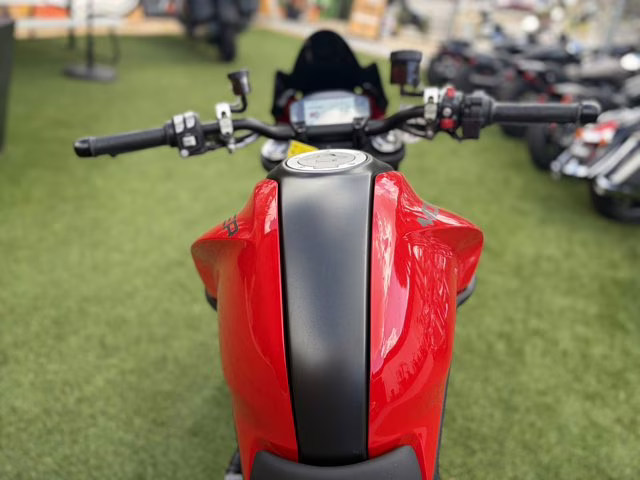 2024 RED Ducati MONSTER 937+