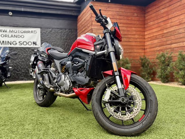 2024 RED Ducati MONSTER 937+