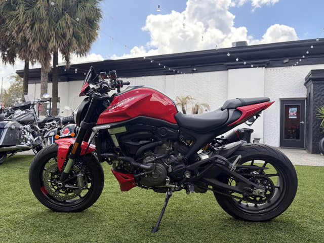 2024 RED Ducati MONSTER 937+
