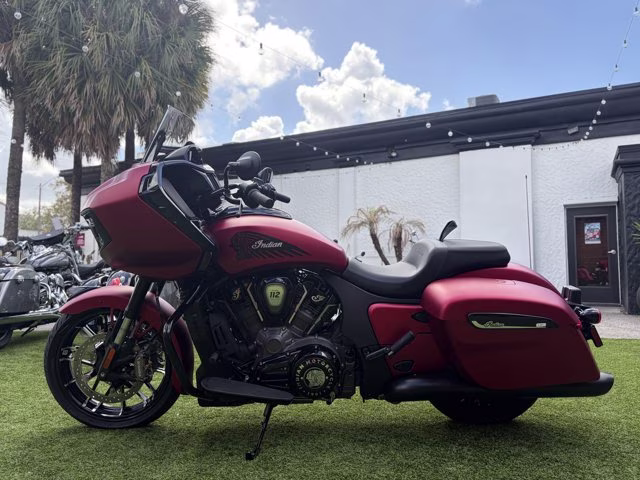 2026 SUNSET RED Indian CHALLENGER DH 112