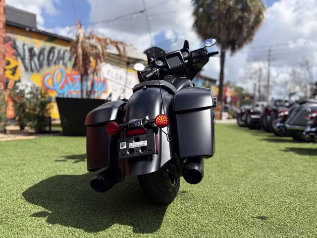 2026 BLACK SMOKE Indian CHIEFTAIN DARK HORSE