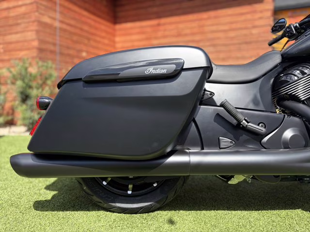 2026 BLACK SMOKE Indian CHIEFTAIN DARK HORSE