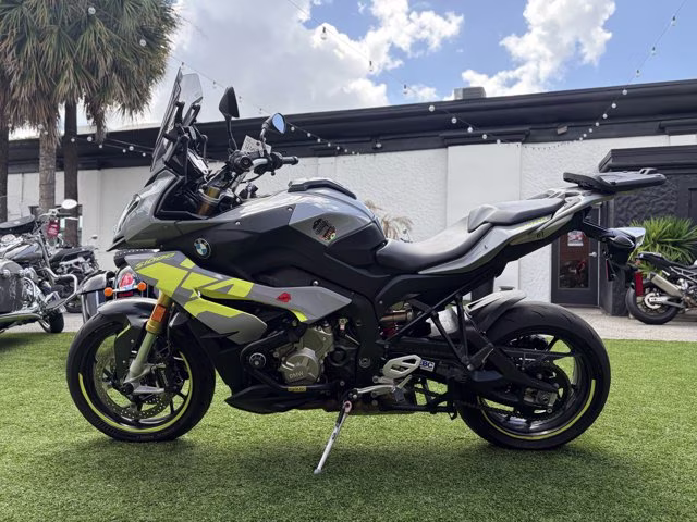 2016 BMW S 1000 XR