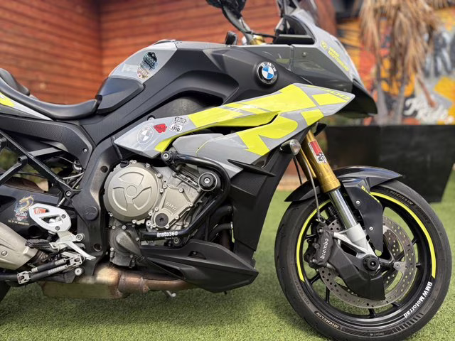 2016 BMW S 1000 XR