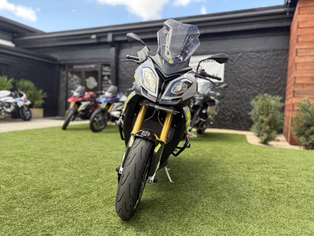 2016 BMW S 1000 XR