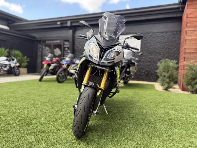 2016 BMW S 1000 XR