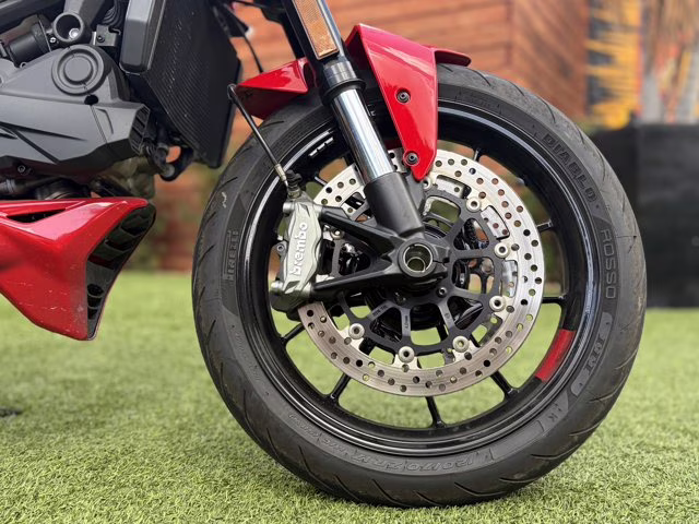 2024 RED Ducati MONSTER 937+
