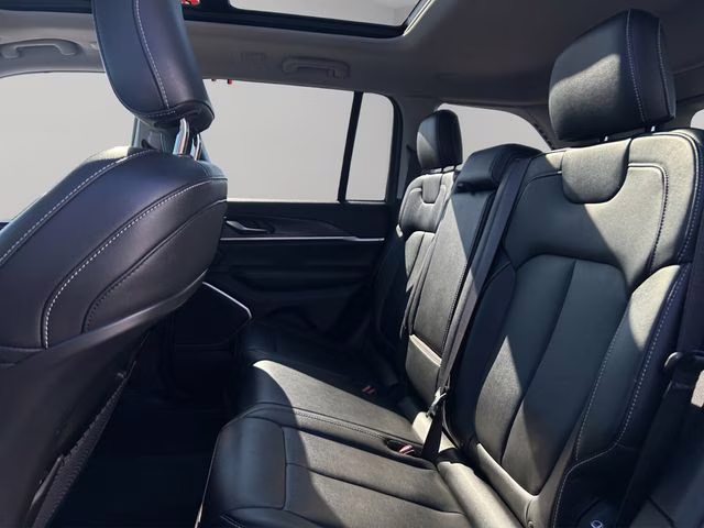 2023 Bright White Clearcoat Jeep Grand Cherokee 4xe 4X4 SUV