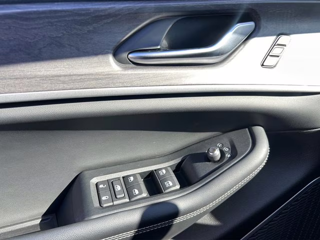 2023 Bright White Clearcoat Jeep Grand Cherokee 4xe 4X4 SUV