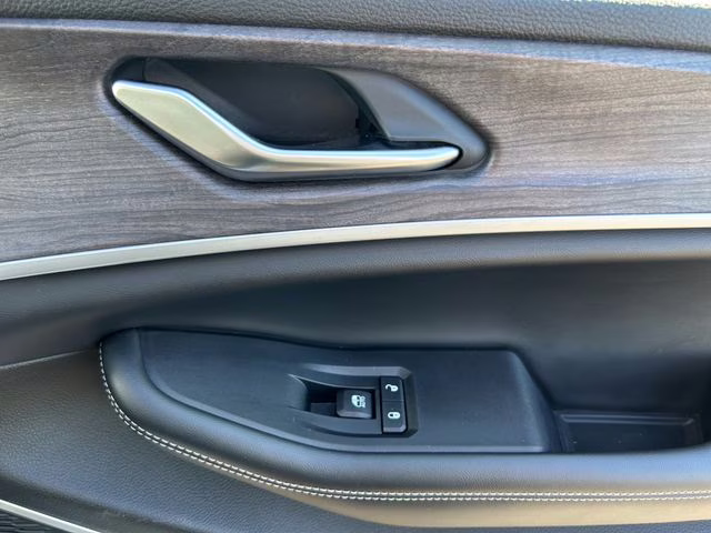 2023 Bright White Clearcoat Jeep Grand Cherokee 4xe 4X4 SUV