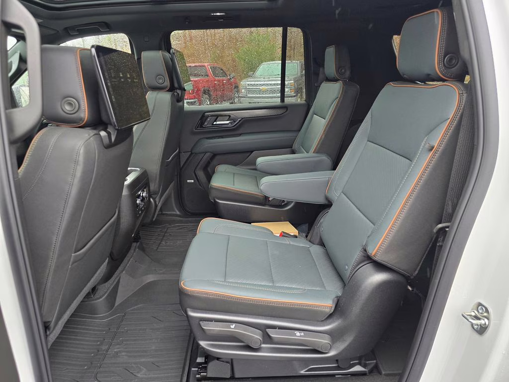 2026 Summit White GMC Yukon XL AT4 4X4 SUV