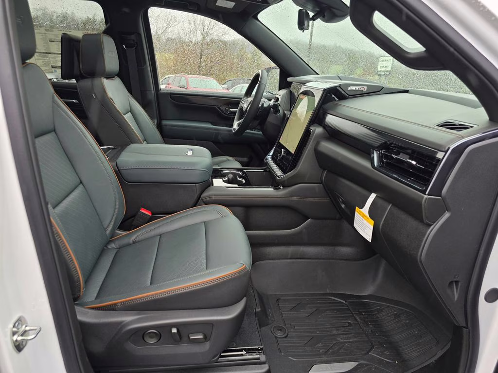2026 Summit White GMC Yukon XL AT4 4X4 SUV