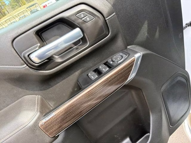 2021 Summit White Chevrolet Silverado 2500HD LT 4X4 Truck