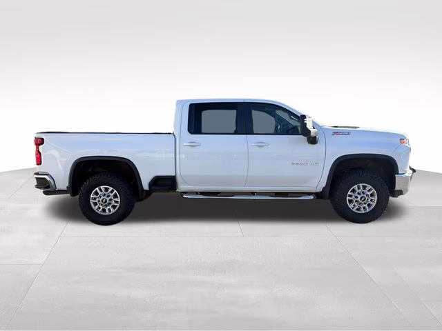 2021 Summit White Chevrolet Silverado 2500HD LT 4X4 Truck