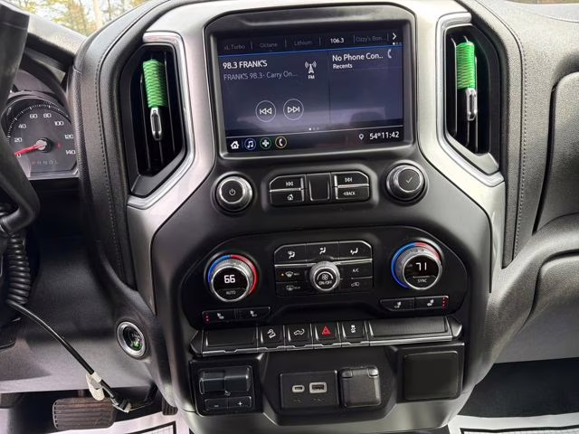 2021 Summit White Chevrolet Silverado 2500HD LT 4X4 Truck