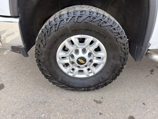 2021 Summit White Chevrolet Silverado 2500HD LT 4X4 Truck