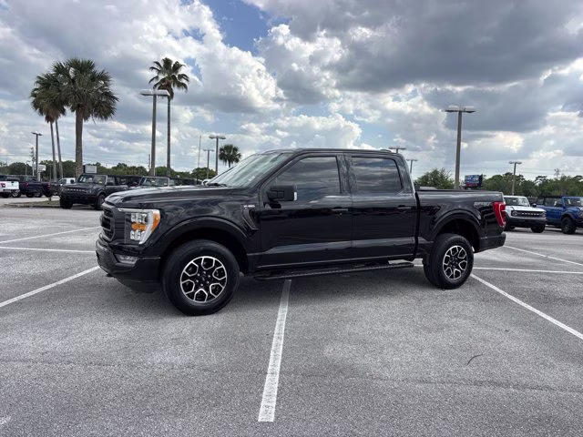 2023 Black Metallic Ford F-150 XLT 4X4 Truck