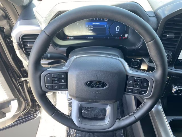 2026 Agate Black Metallic Ford F-150 LARIAT 4X4 Truck