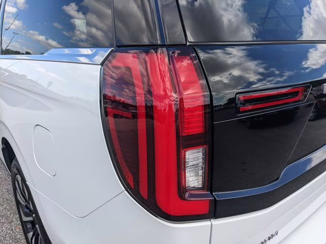 2025 Oxford White Ford Expedition Max Platinum 4X4 SUV