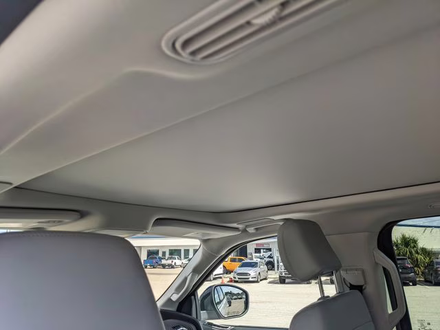 2025 Oxford White Ford Expedition Max Platinum 4X4 SUV